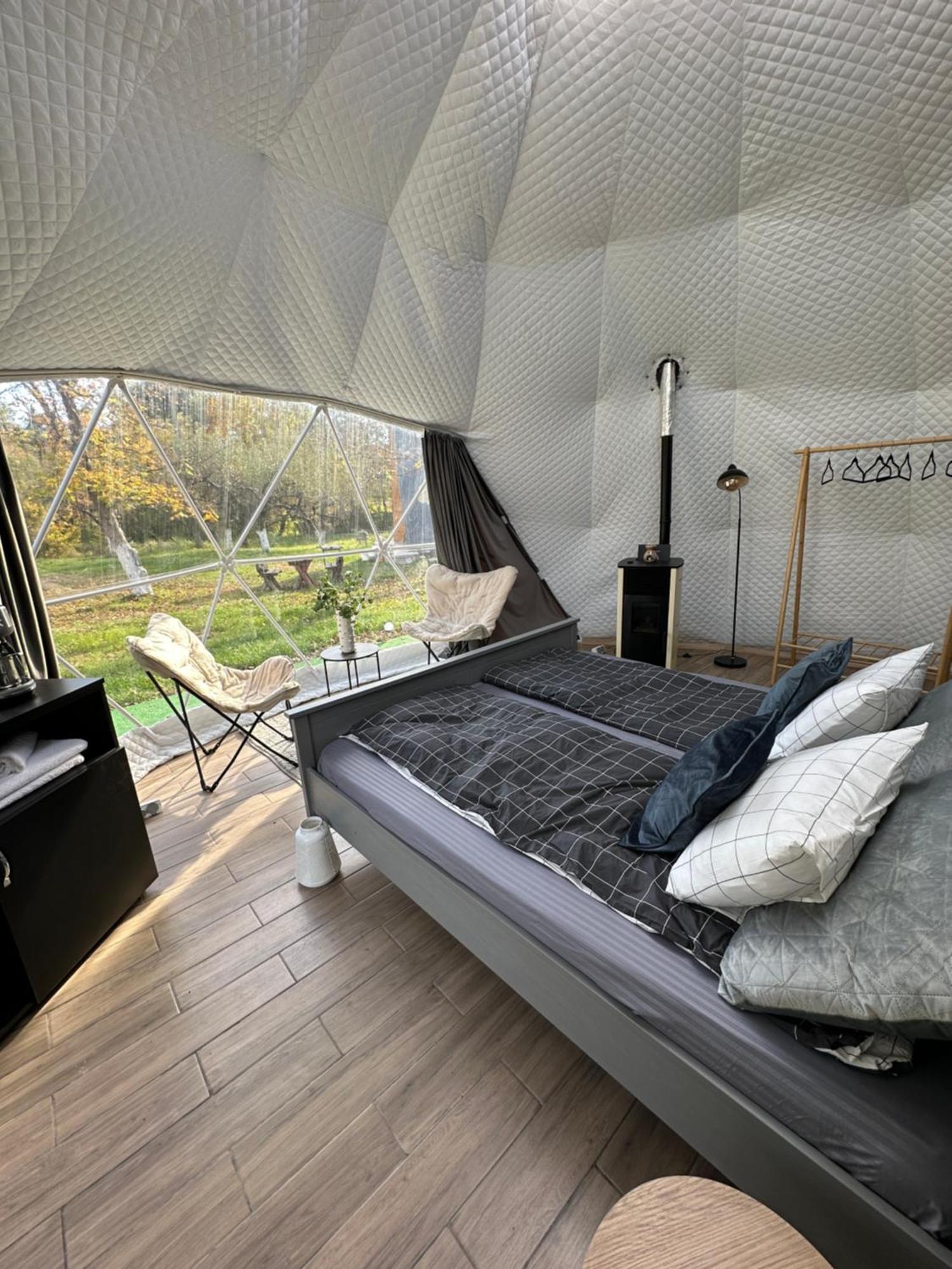 The Frog Glamping Hotel Horezu Kültér fotó