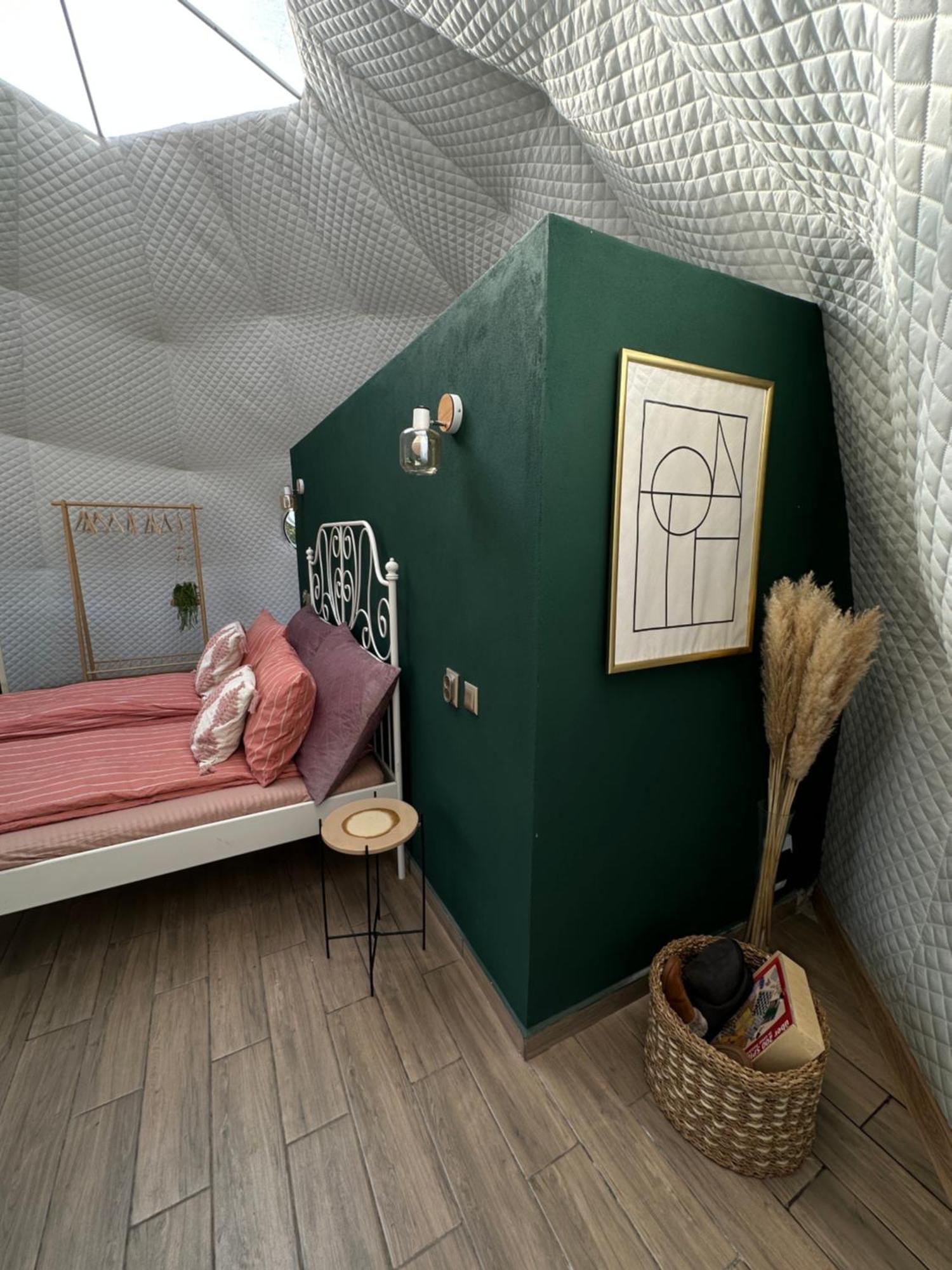 The Frog Glamping Hotel Horezu Kültér fotó