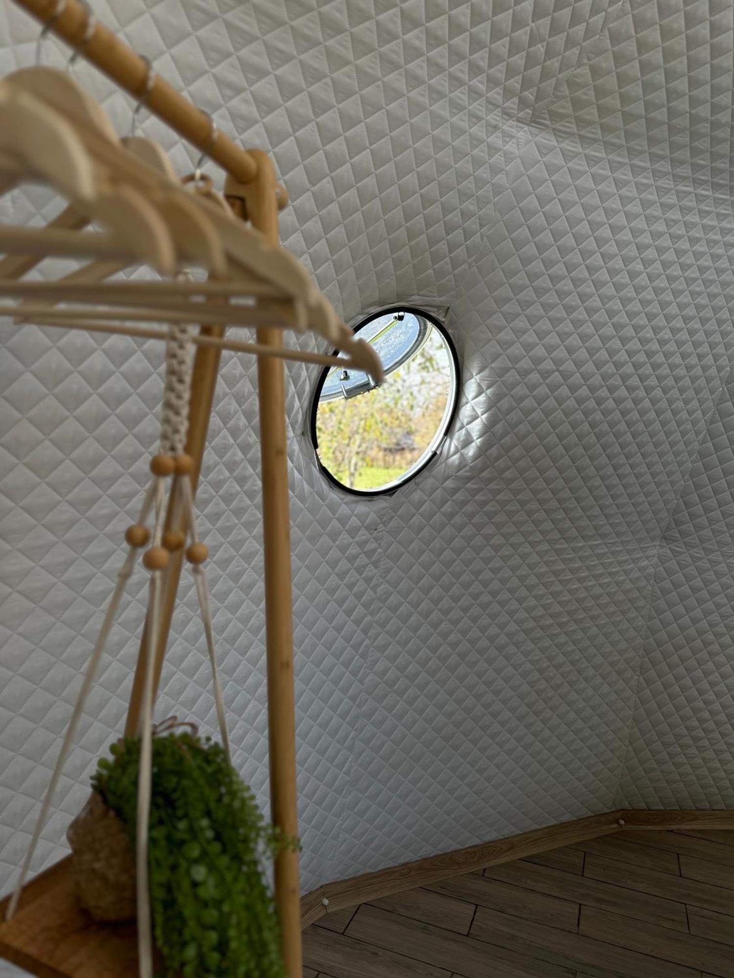 The Frog Glamping Hotel Horezu Kültér fotó