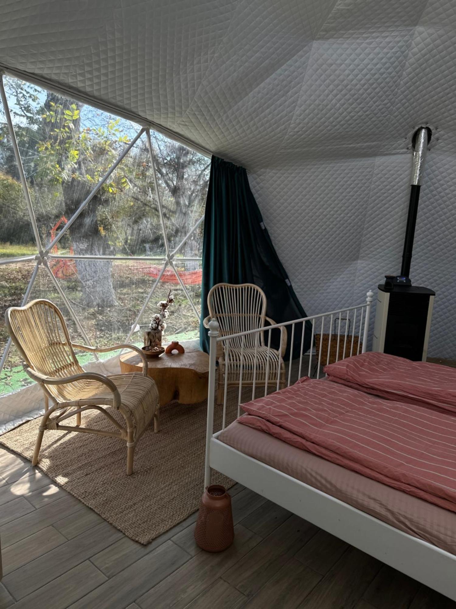 The Frog Glamping Hotel Horezu Kültér fotó