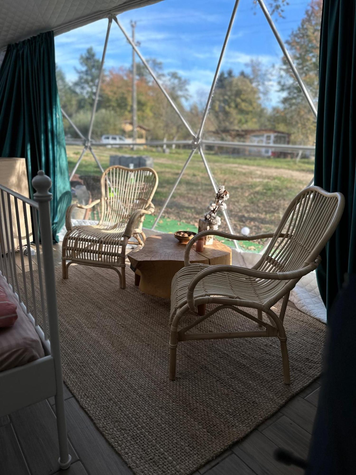 The Frog Glamping Hotel Horezu Kültér fotó