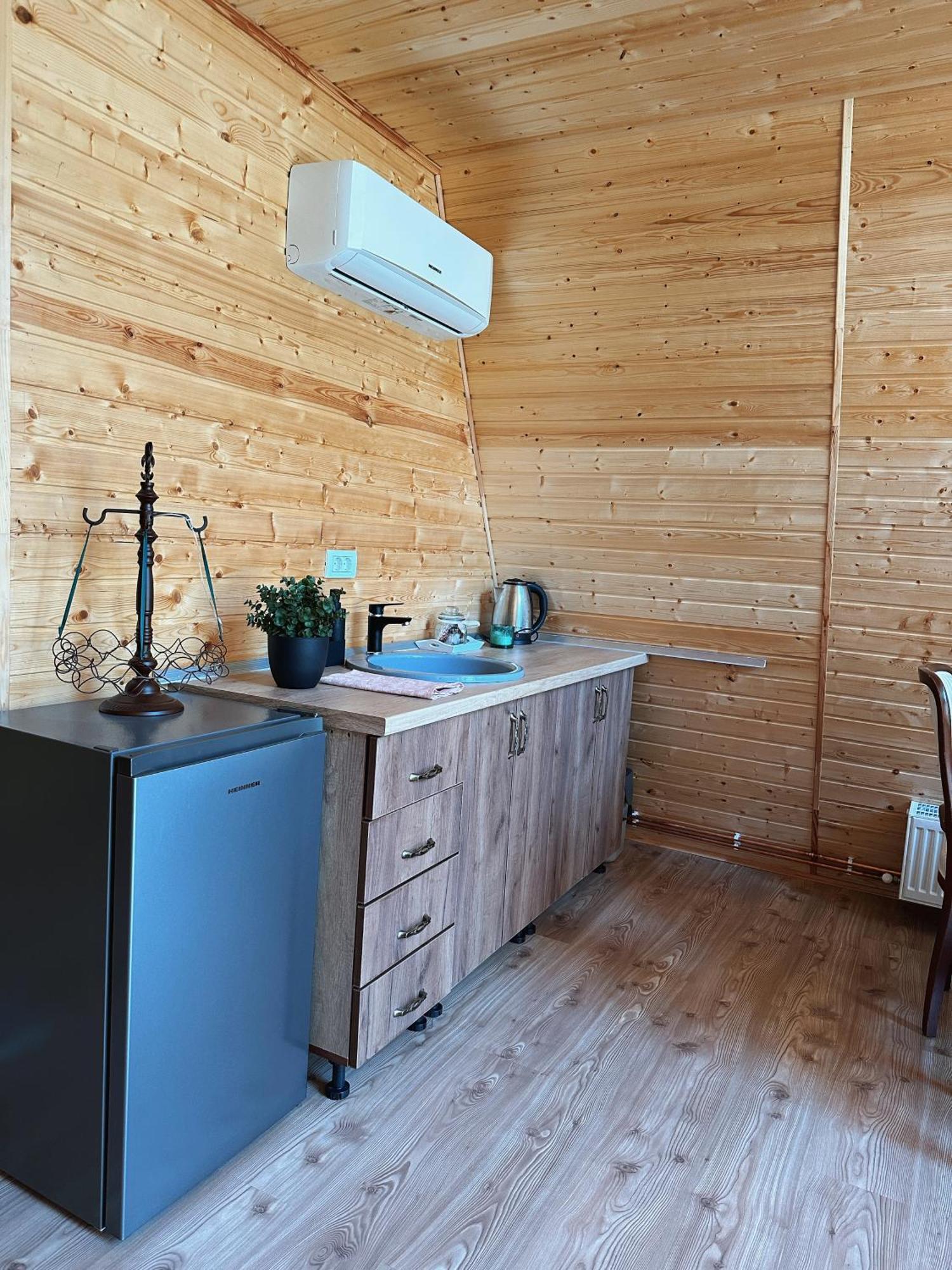 The Frog Glamping Hotel Horezu Kültér fotó