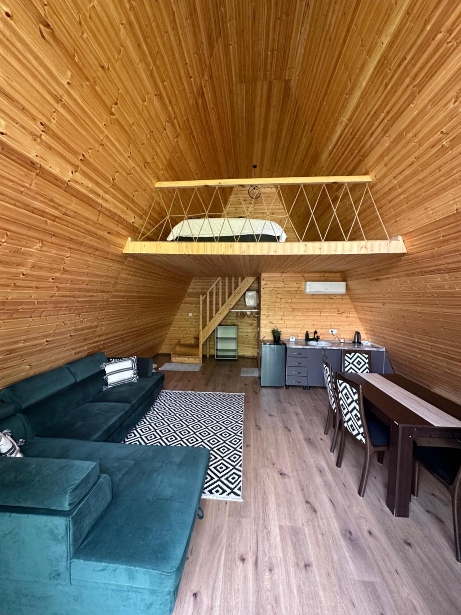 The Frog Glamping Hotel Horezu Kültér fotó